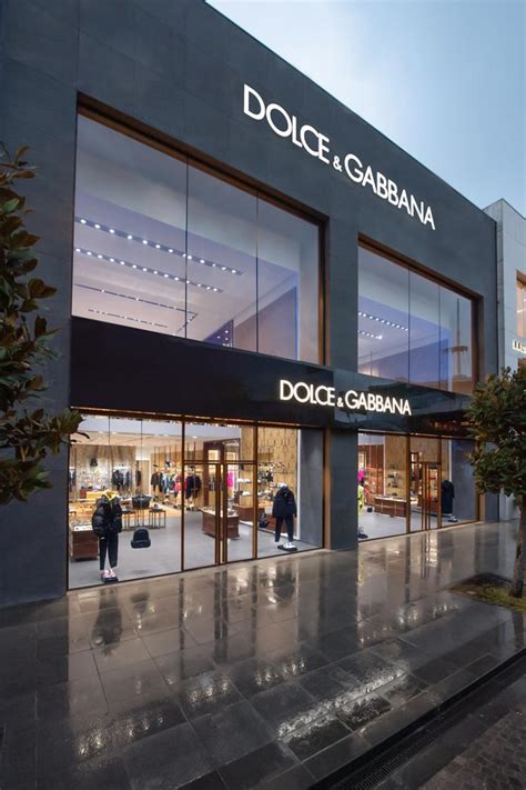 Dolce Gabbana’nın 1200 Liralık Keki: “Dubai  